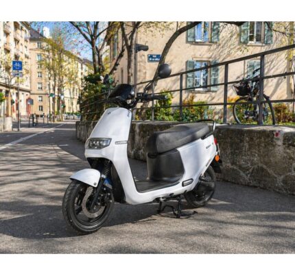 Ecooter E2 Urban scooter électrique en ville